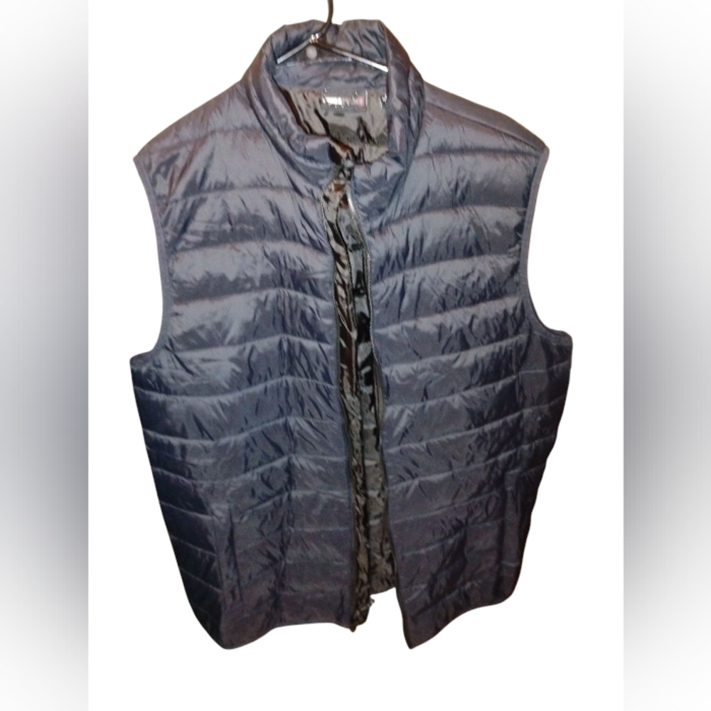 Swiss Tech Large Men's Puffer Vest - Black